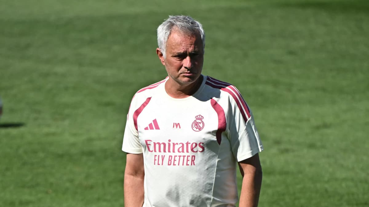 Ex-Chelsea Doctor Breaks Silence on Mourinho and Terry