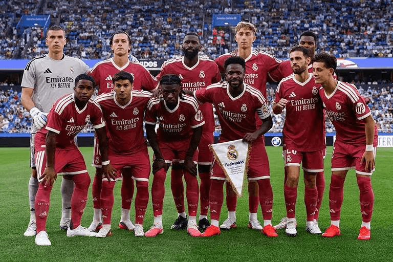 سيواجه ريال مدريد فريق شالكه 04 في مباراة ودية يوم 16 أغسطس.