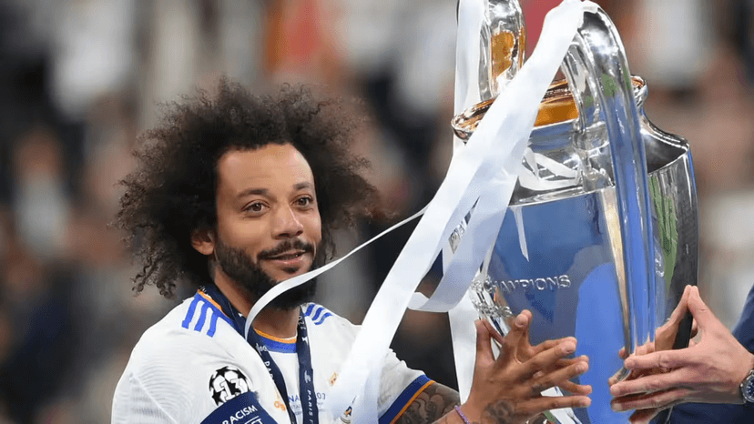 رد مارسيلو بشأن ألقاب برشلونة في دوري أبطال أوروبا