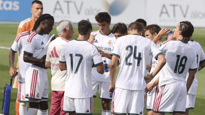 El Real Madrid y José Mourinho quieren dar salida a otros seis jugadores.