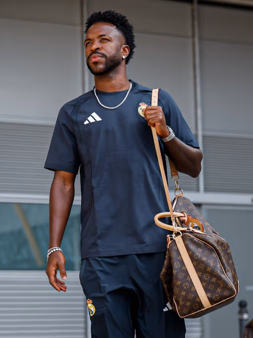 Real Madrid Arrive in Barcelona Ahead of Espanyol Clash
