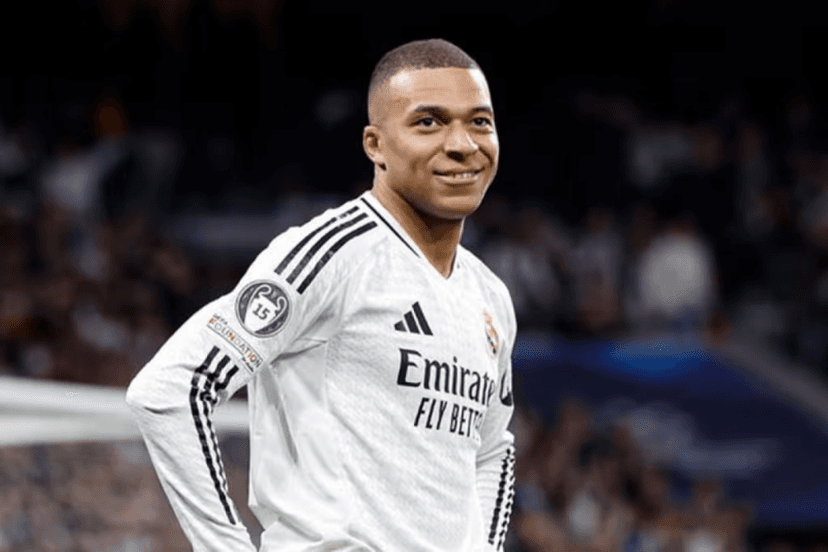 Derby officiating: Mbappé prefers to remain silent.