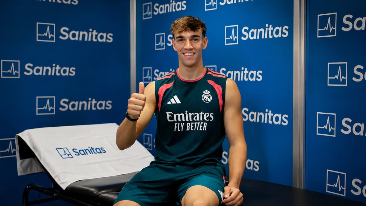 كارلوس إسبي يخرج عن صمته بعد توقيعه مع ريال مدريد