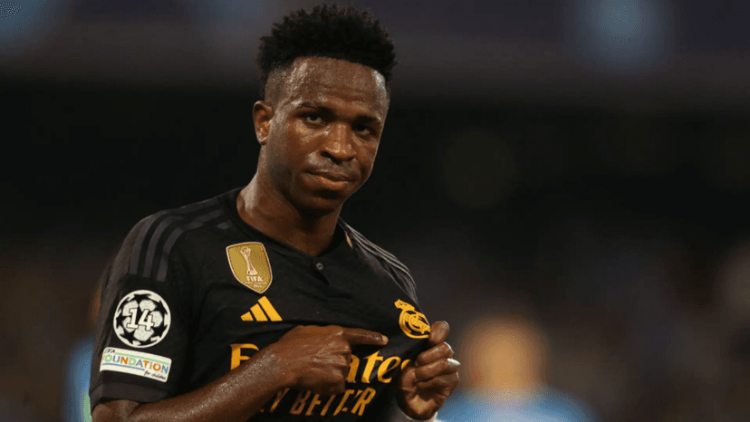 فينيسيوس جونيور يتحدى ريال مدريد في خضم فترة الانتقالات.