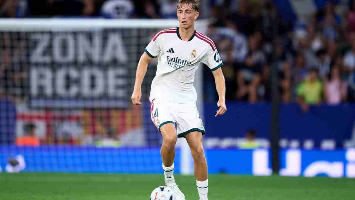 Real Madrid ; Huijsen advierte al Barça antes del Clásico.